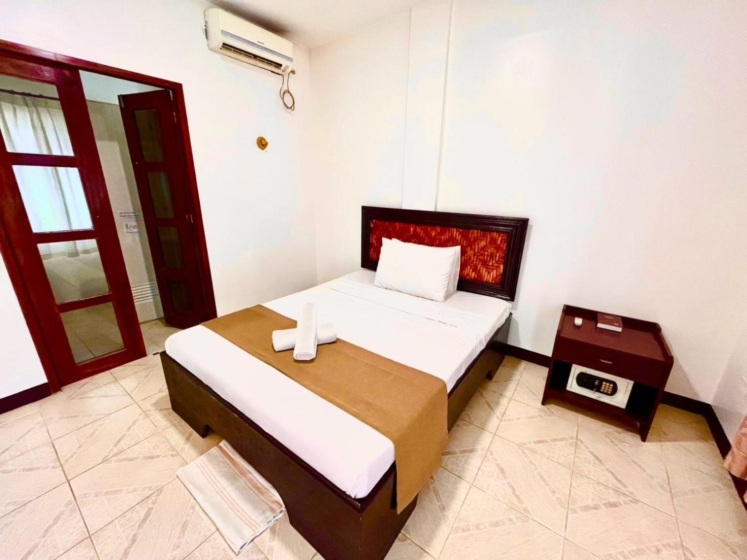 Chiisai Natsu Resort Bolod  외부 사진