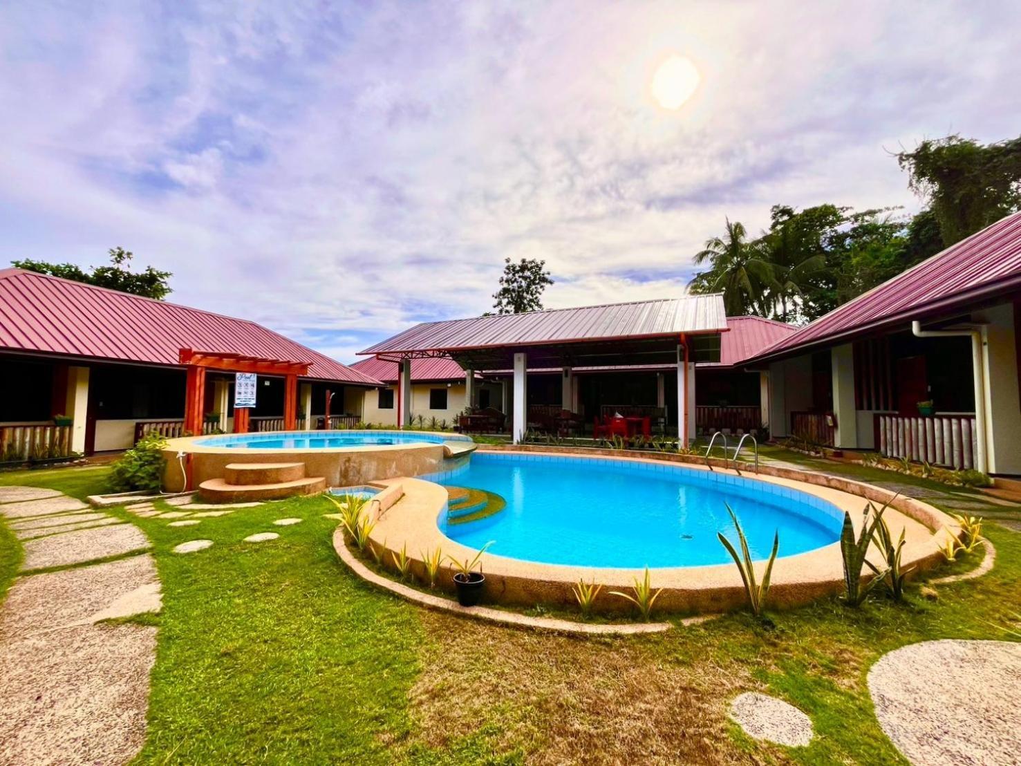 Chiisai Natsu Resort Bolod  외부 사진