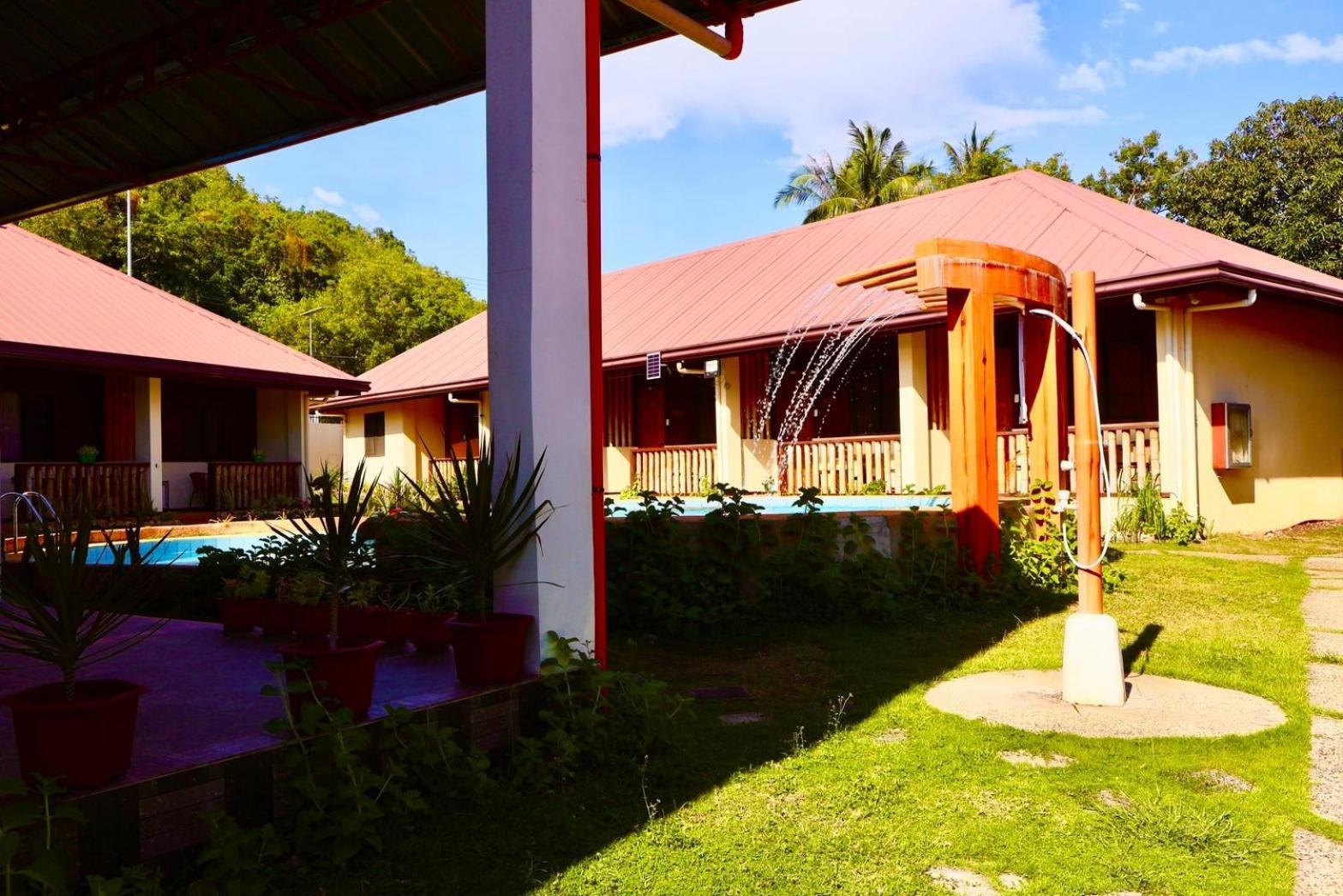 Chiisai Natsu Resort Bolod  외부 사진