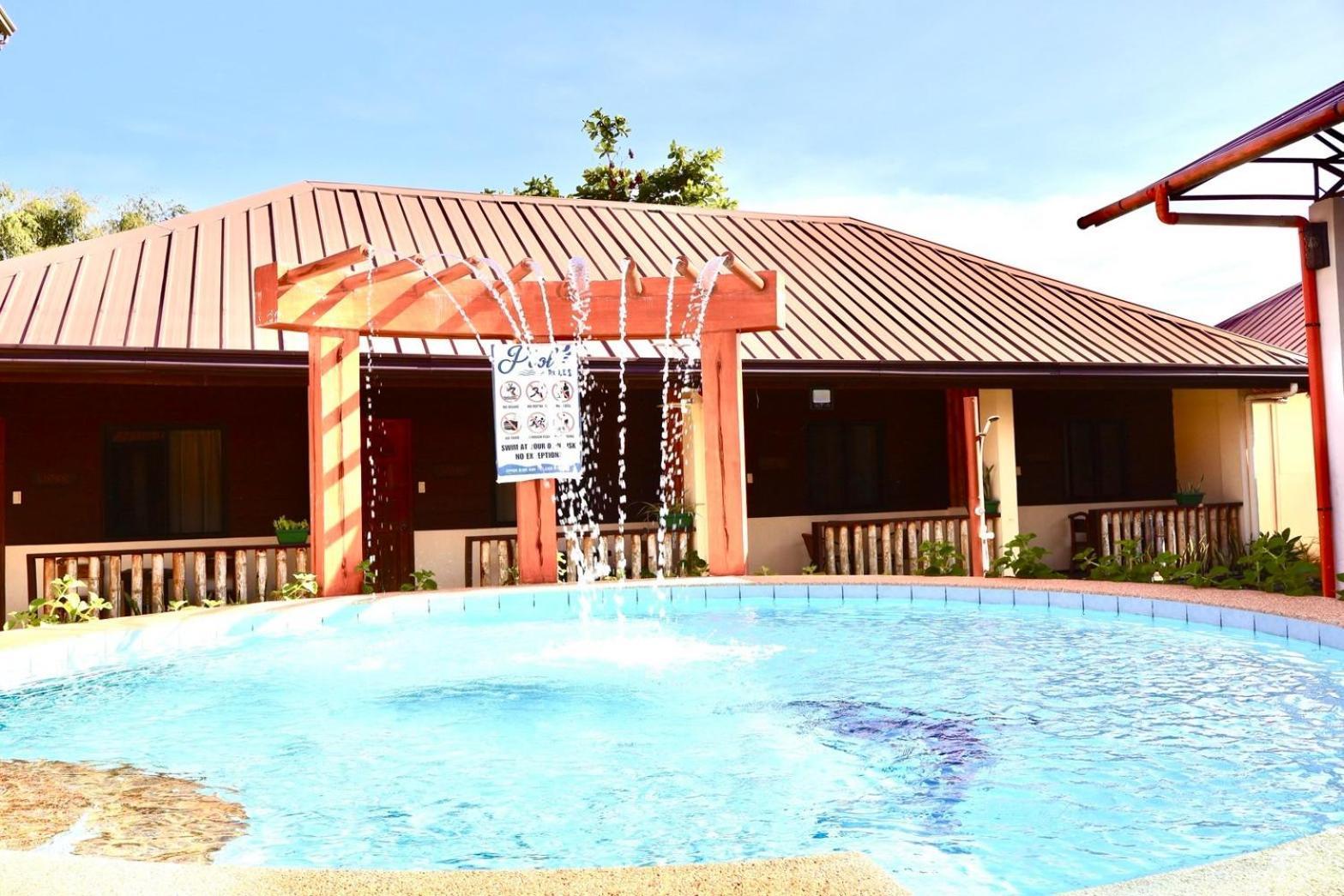Chiisai Natsu Resort Bolod  외부 사진