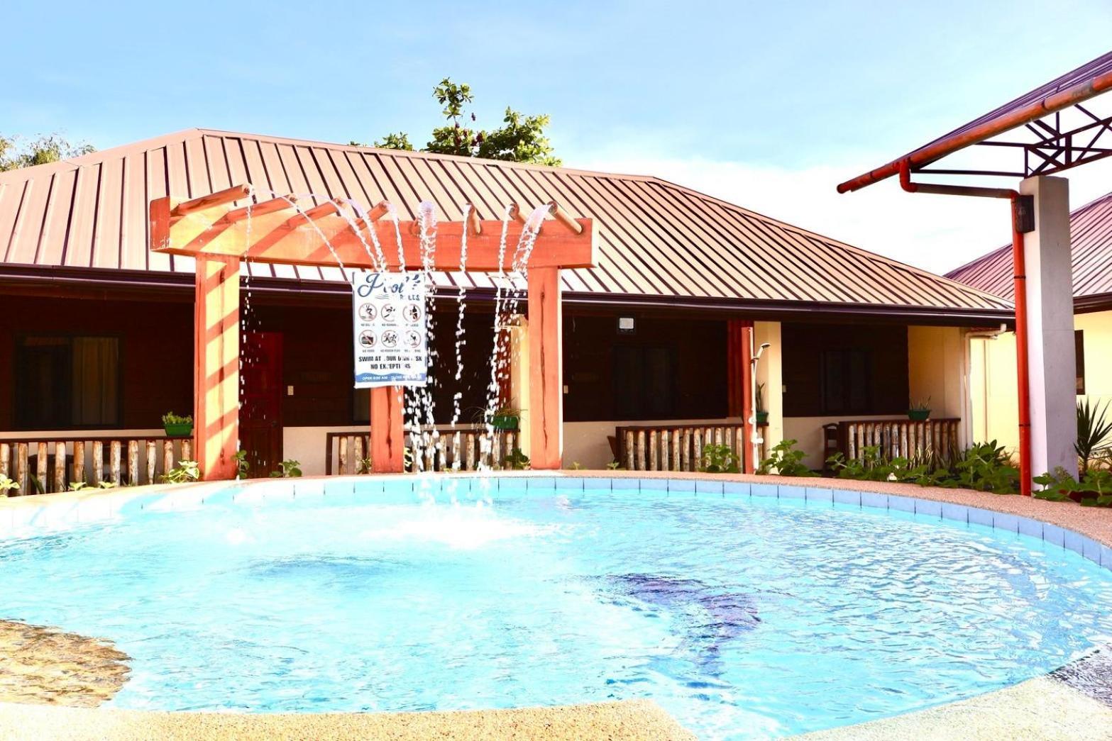 Chiisai Natsu Resort Bolod  외부 사진